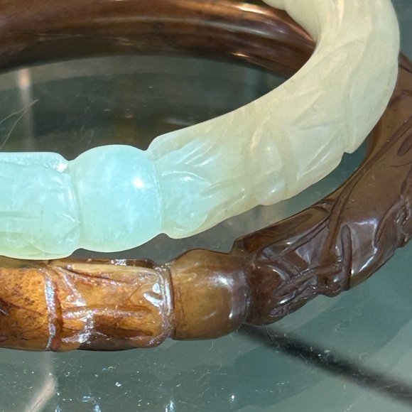 Jade bracelets - Picture 8 of 11